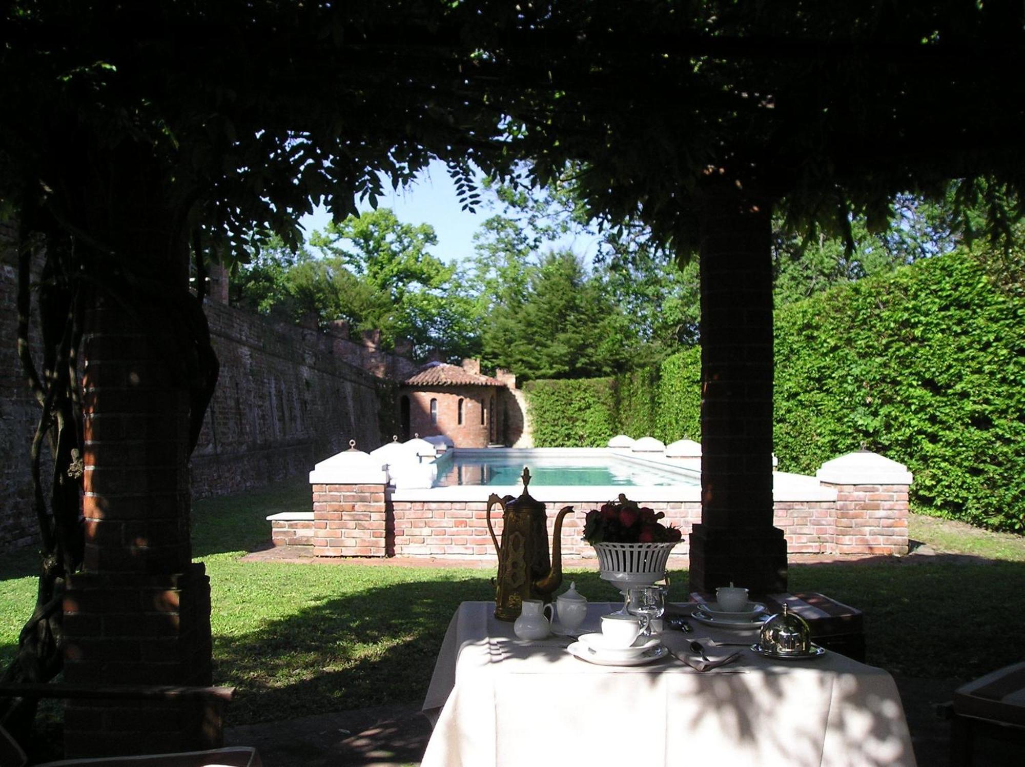Villa Castello Di Gabiano Exterior foto